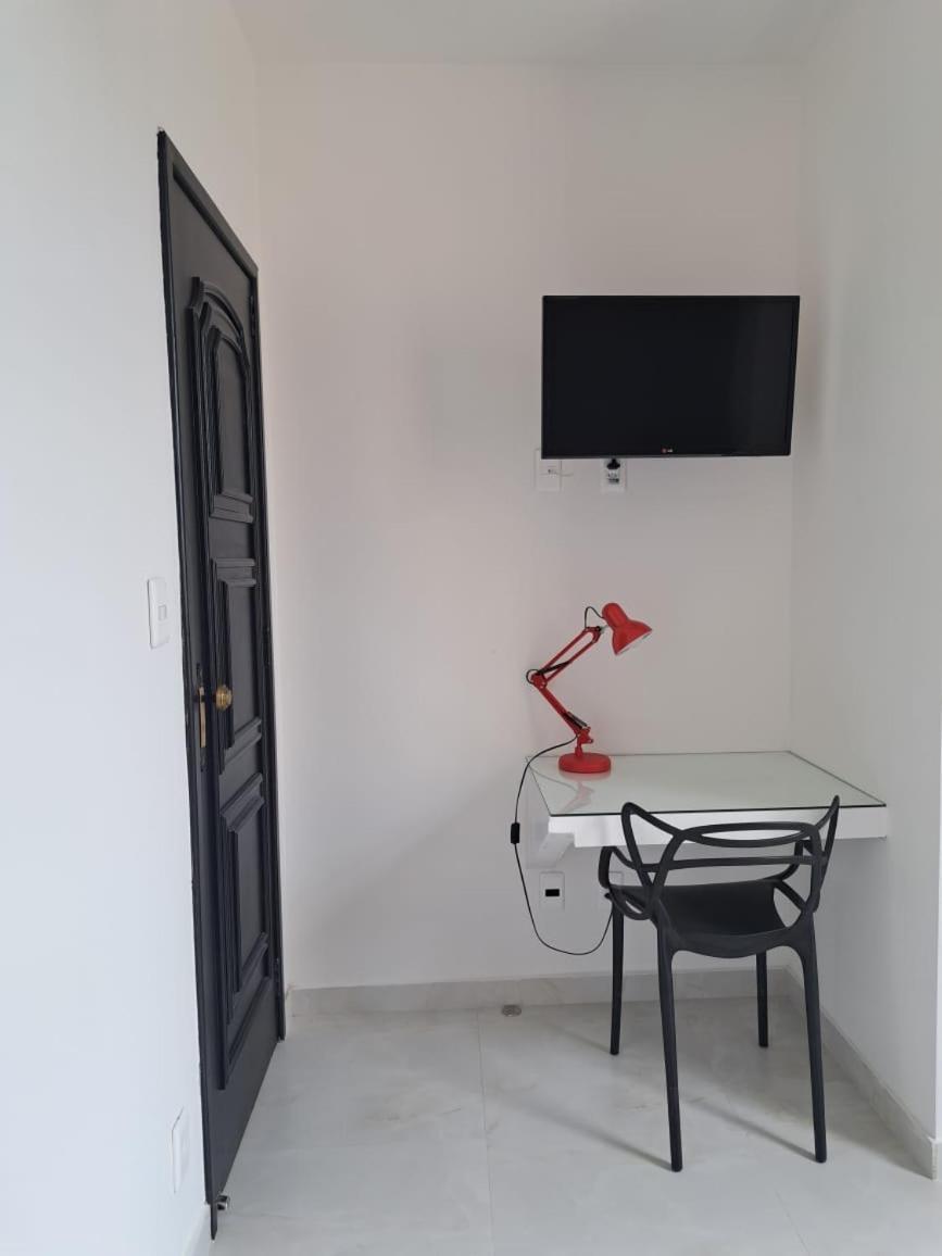 Apartment Lev - Inteiro - 1 - 300 M Da De Copacabana - Posto 4